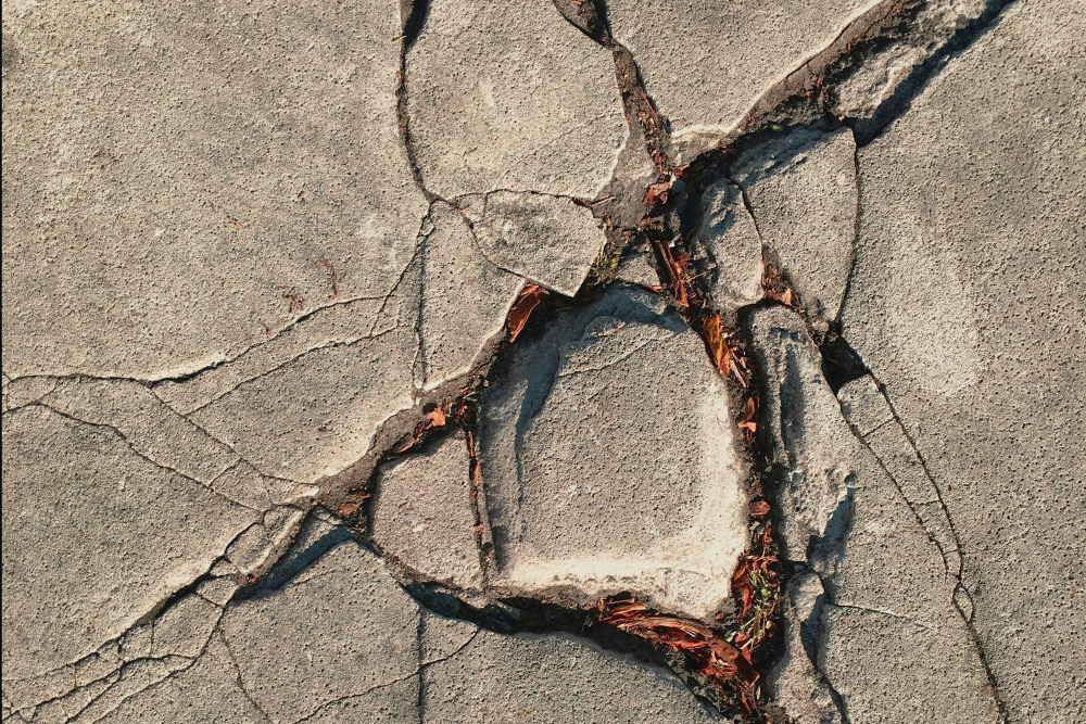 cracks earthquakes huji