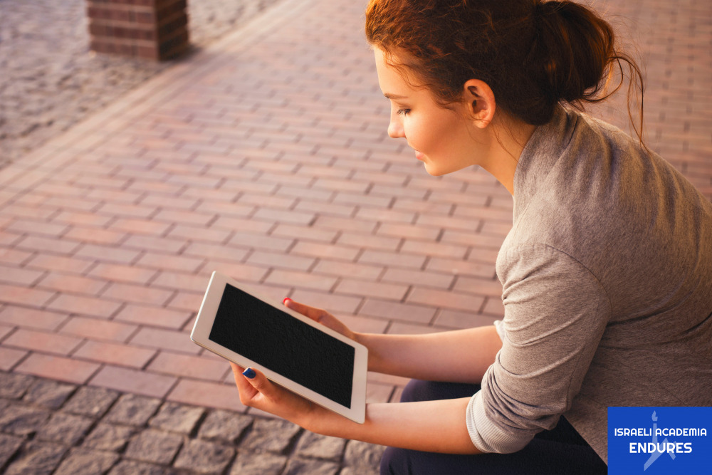 gender gaps in online reviews